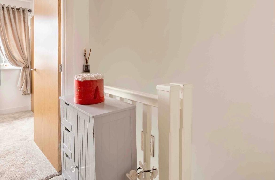 Chudleigh Fullers Modern And Stylish Room מראה חיצוני תמונה